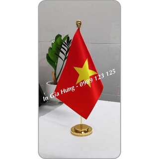 Bộ Cờ Để Bàn Đơn Việt Nam ( Cán Kim Loại Mạ Vàng)