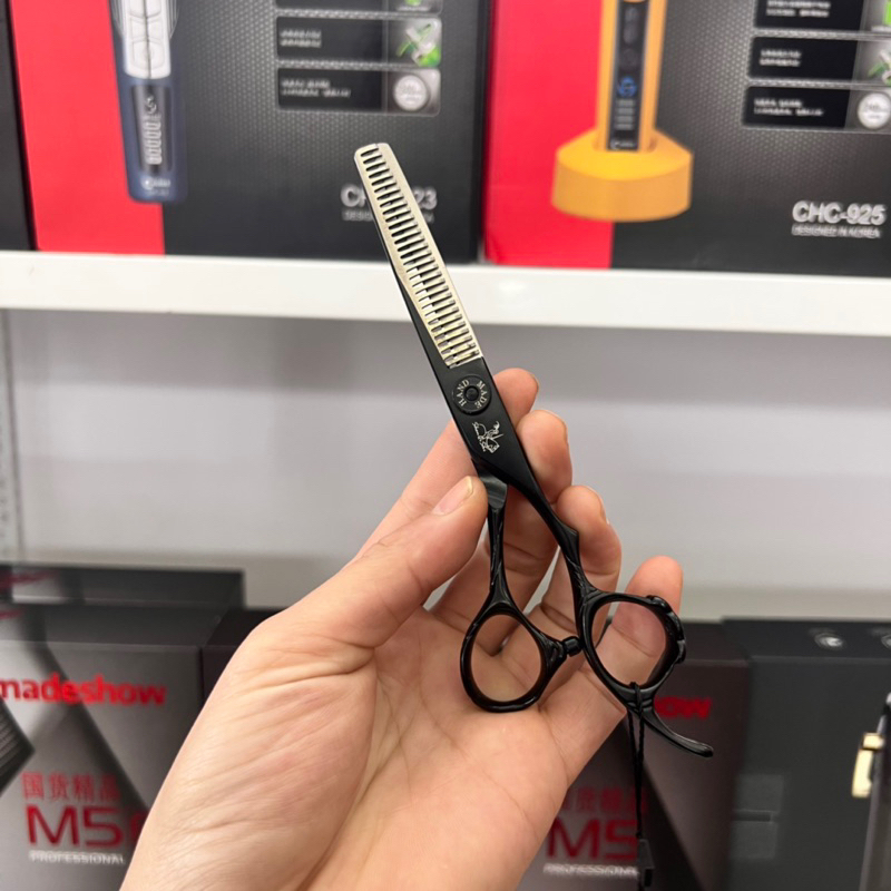 Kéo cắt tóc chiến binh chính hãng size 6.0 màu đen bảo hành 6 tháng