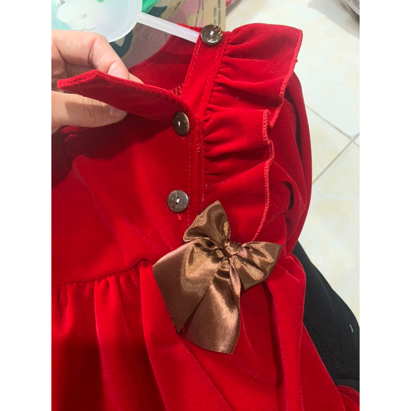 Váy nhung đỏ 3 CÚC mã 53067