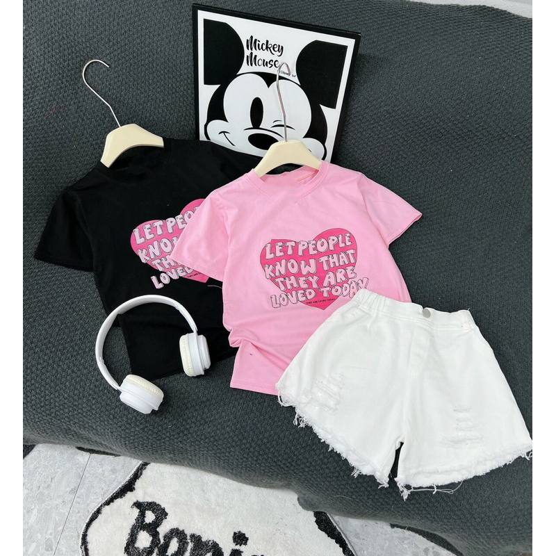 Bộ đùi kaki áo thun trái tim đi chơi cho bé gái  8-40kg, set áo thun ngắn tay quần đùi cho bé gái siêu Đẹp