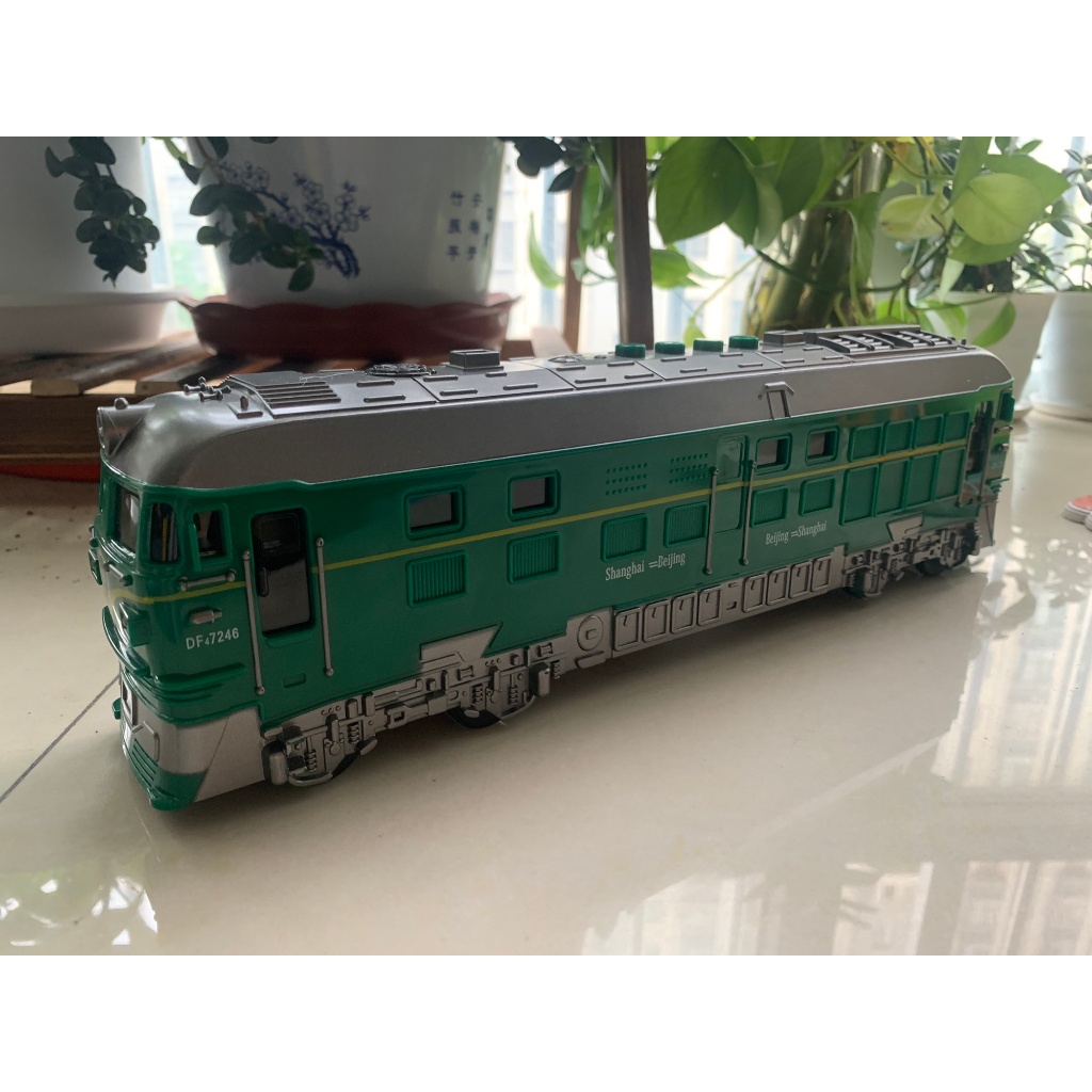 Đồ Chơi Mô Hình Tàu Hỏa Xe Lửa Điện Giả Hợp Kim Cho Trẻ Em Có Đèn Và Âm Thanh - Đồ Chơi Trẻ Con Giá Rẻ A1