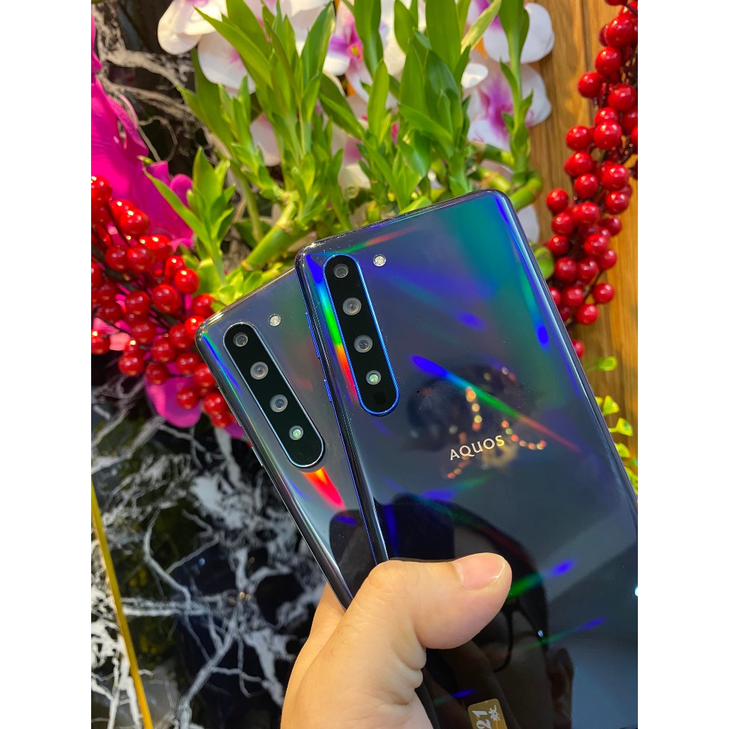 điện thoại sharp r5g máy đẹp nguyên zin bản nhật 1 sim snackdragon 865 mạnh mẽ ram 12/256g