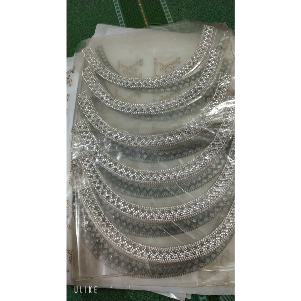 cổ đá ép nhiệt
