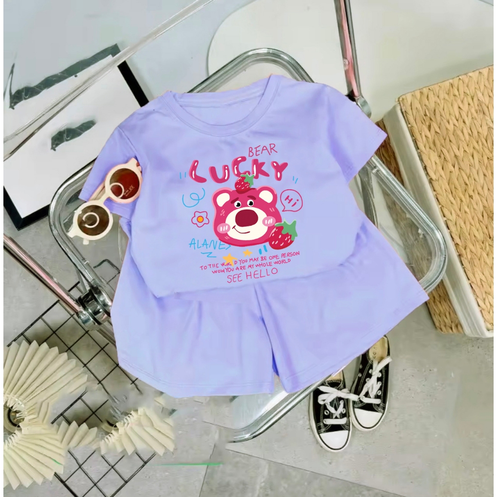 Bộ đồ bé gái dễ thương in gấu dâu.BGL06.