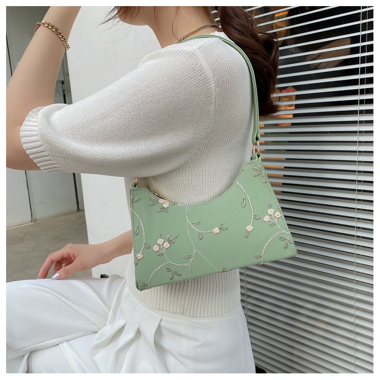 Túi Xách Nữ, Túi Kẹp Nách Họa Tiết Hoa Thêu Tay Đơn Giản Sang Trọng - BAG23