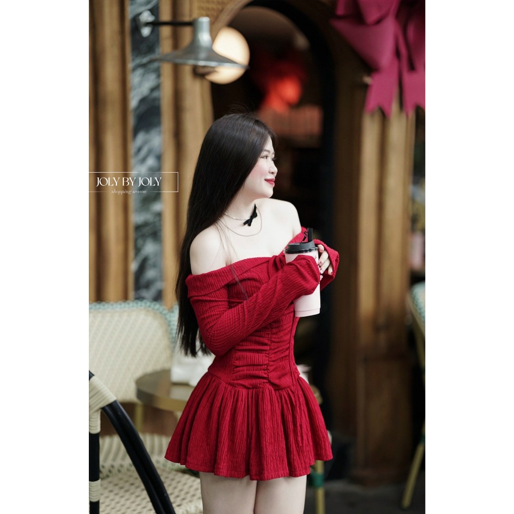 Mery Dress Trễ Vai Quyến Rũ Mùa Noel