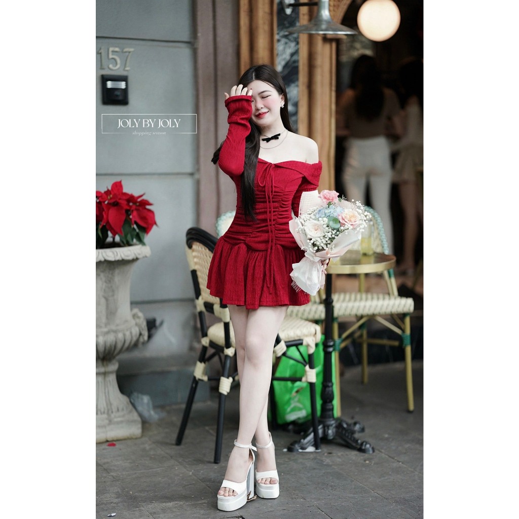 Mery Dress Trễ Vai Quyến Rũ Mùa Noel