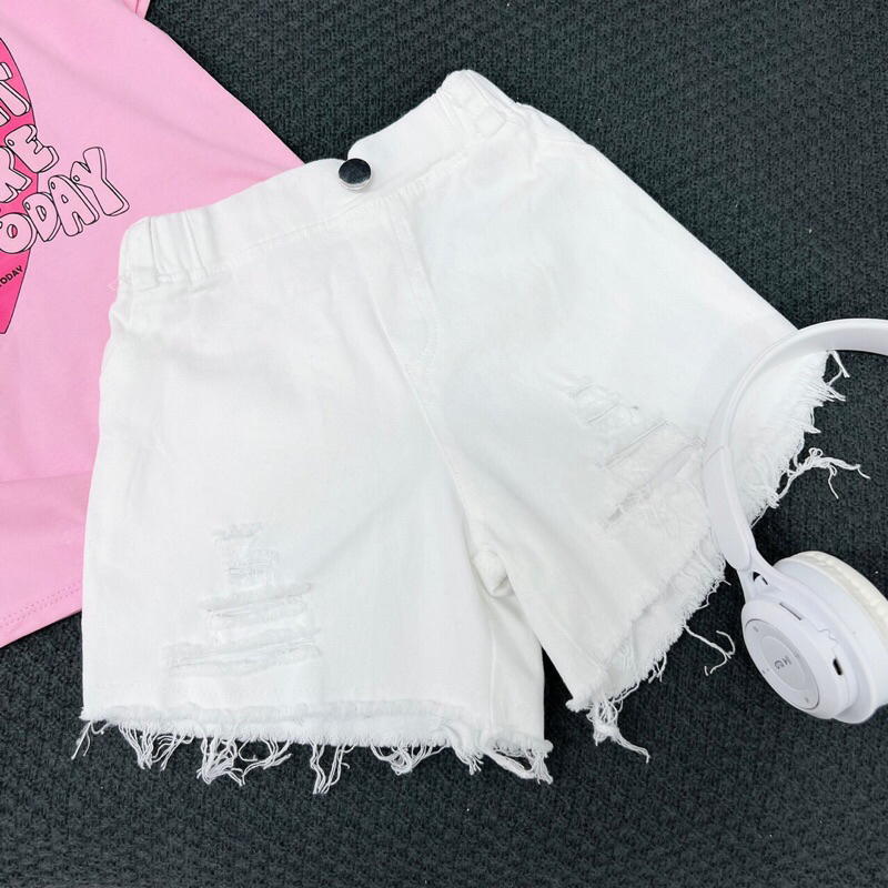 Bộ đùi kaki áo thun trái tim đi chơi cho bé gái  8-40kg, set áo thun ngắn tay quần đùi cho bé gái siêu Đẹp