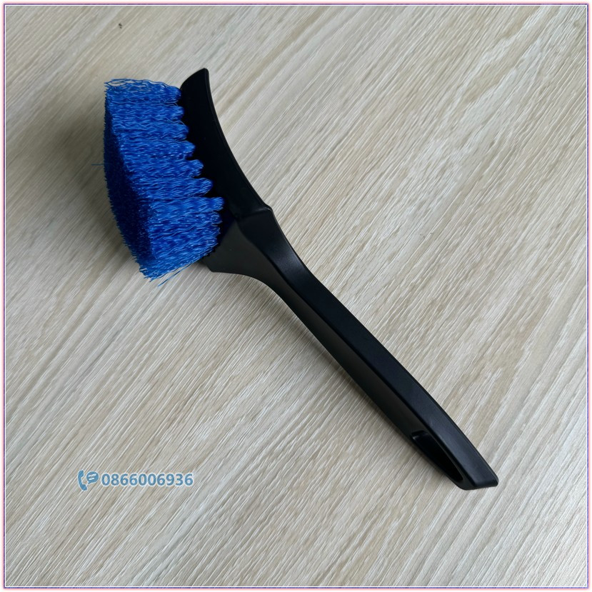 Bàn chải cọ rửa làm sạch lốp xe ô tô nhỏ gọn dễ cầm nắm, xanh đen 21cm