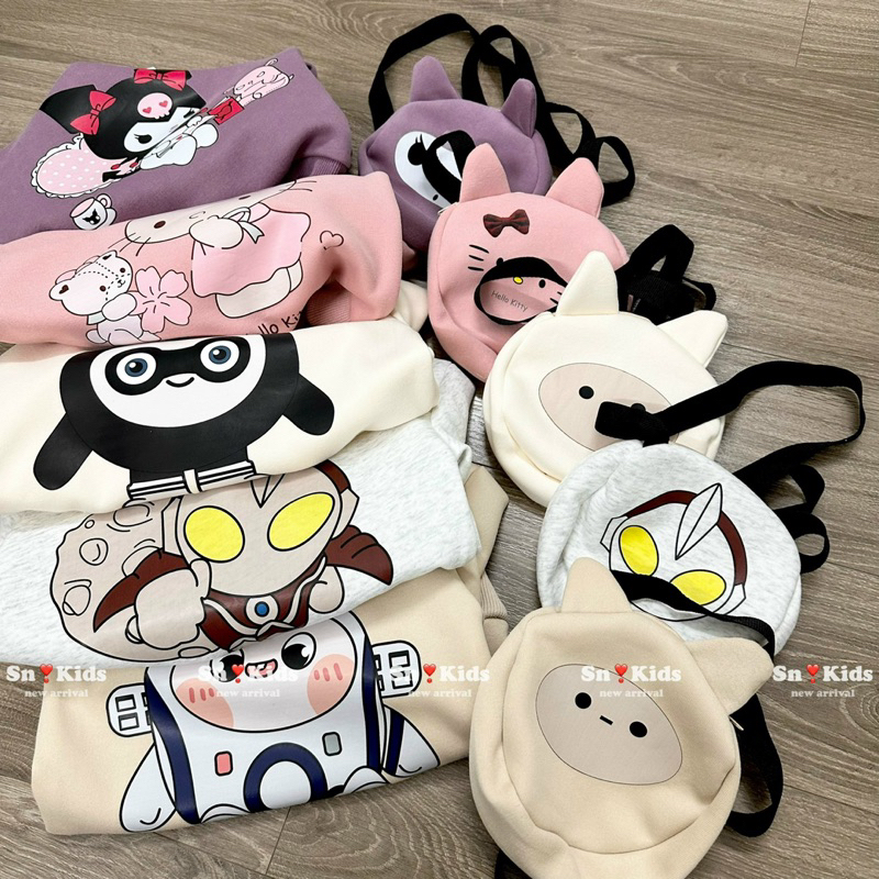 Bộ hoạt hình nhiều mẫu kèm túi đeo cho bé