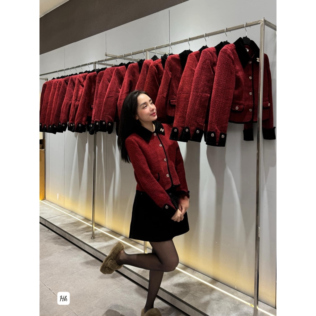 Áo dạ đỏ sang chảnh viền nhung màu đỏ cherry dành cho nữ mặc mùa thu đông đi chơi giáng sinh tết - Thời Trang Bảo Trang