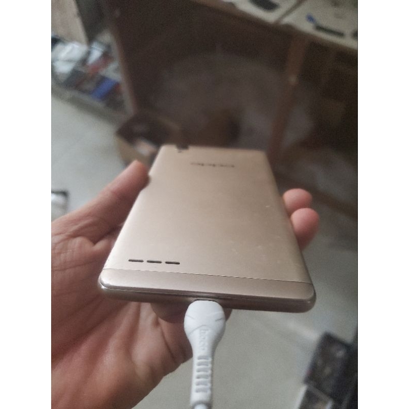 Oppo f1w hỏng màn hình