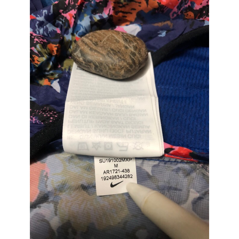 K034. Áo khoác thể thao unisex hiệu N.ke szM- 2hand