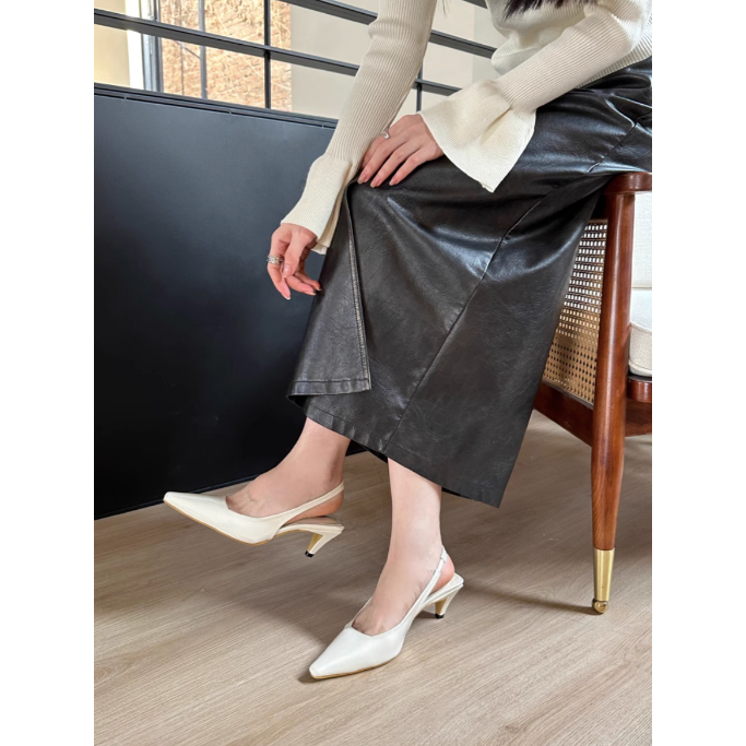 2024 Giày nữ mùa hè hở gót thấp trơn bóng basic, Giày cao gót trơn kiểu Pháp mũi nhọn gót cao vừa quai hậu