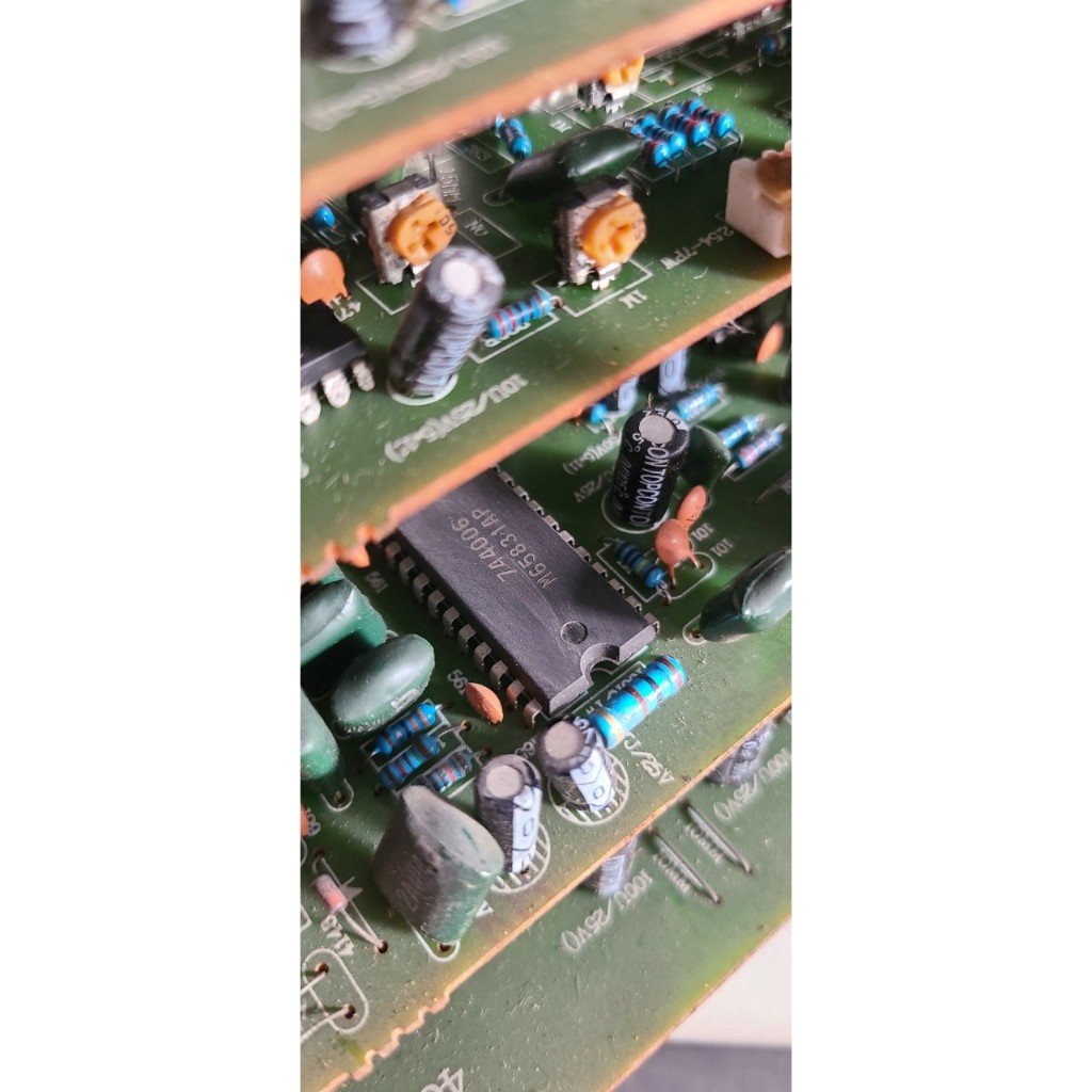 Mặt trước Ampli California , model : PRO 468A