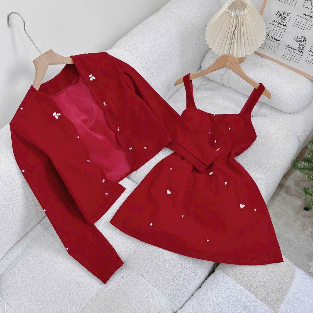 Set đầm 2 dây xòe đính tag đá mix áo khoác chất nhung