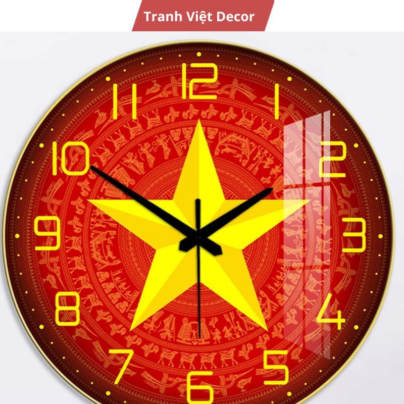 Đồng Hồ Tròn Tráng Gương Treo Tường "Lá Cờ Việt Nam" in UV 5D Cao Cấp, Sang Trọng, Trang trí phòng khách