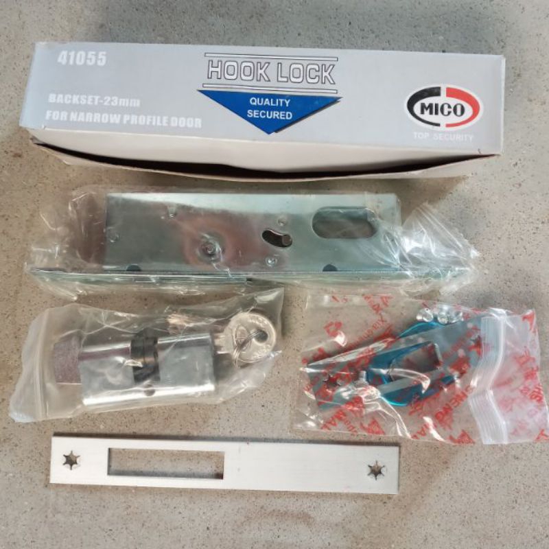 Khoá cửa lùa mico