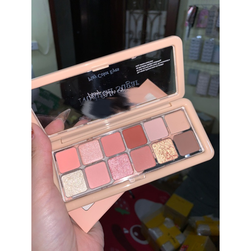 Bảng mắt thái siêu đẹp , siêu bắt phấn.