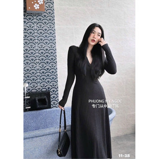 Váy len tăm xẻ cúc ngực dáng xoè rộng dài