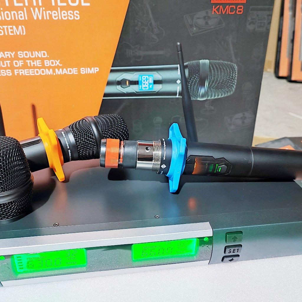 Xả kho lấy tương tác ... mic không dây JBL KMC8 KMC 8 bản đủ chống lăn và phụ kiện tiếng hay giá tốt đang hót trên thị