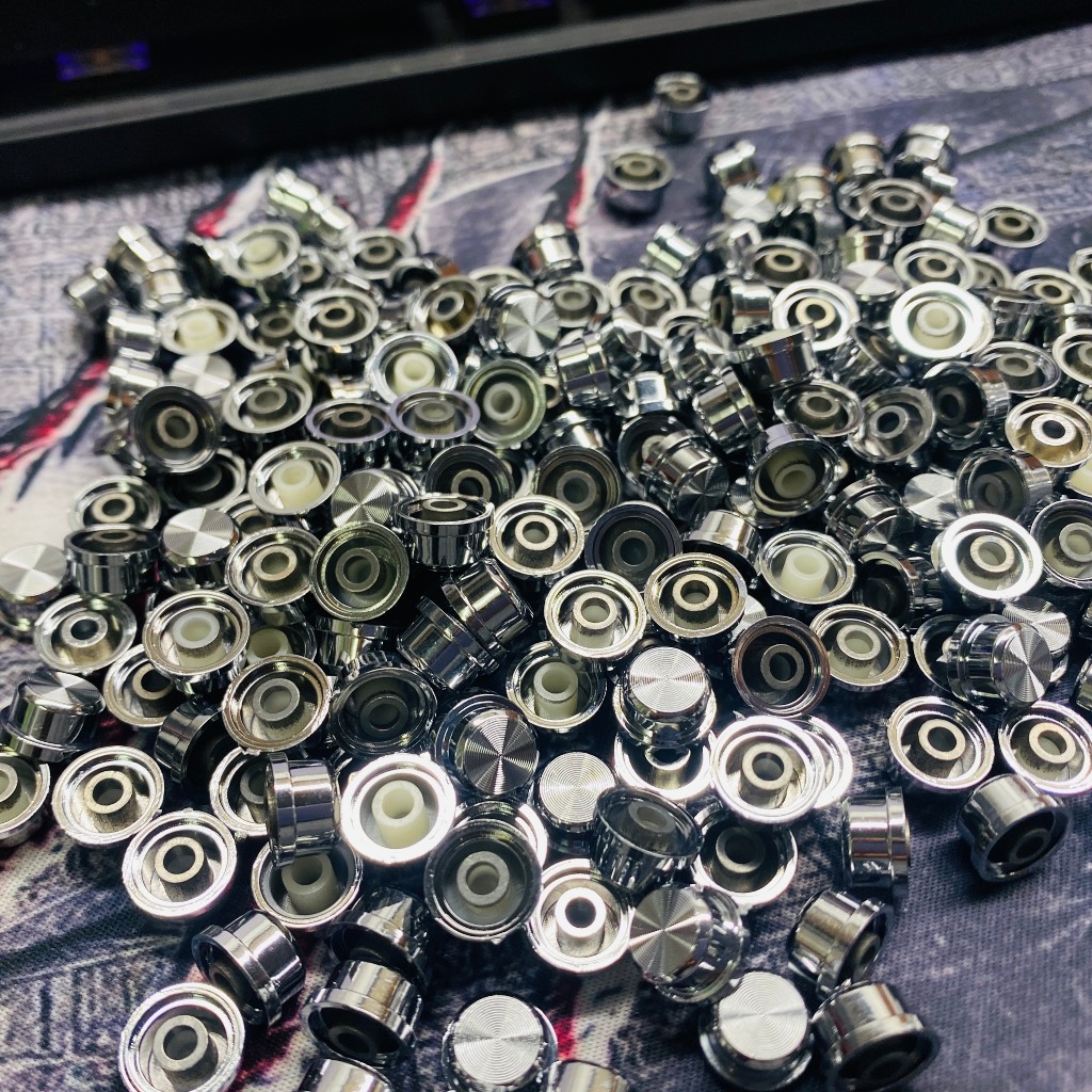 Nút nhấn nhựa vòng tròn đồng tâm, trang trí mặt control Loa