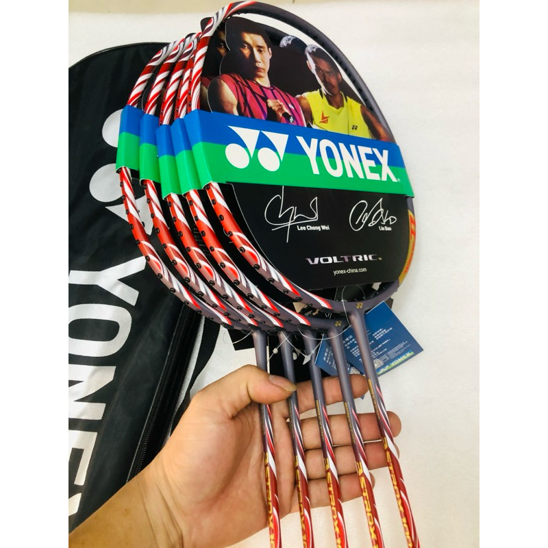 Vợt cầu lông yonex astrox100zz khung carbon siêu nhẹ