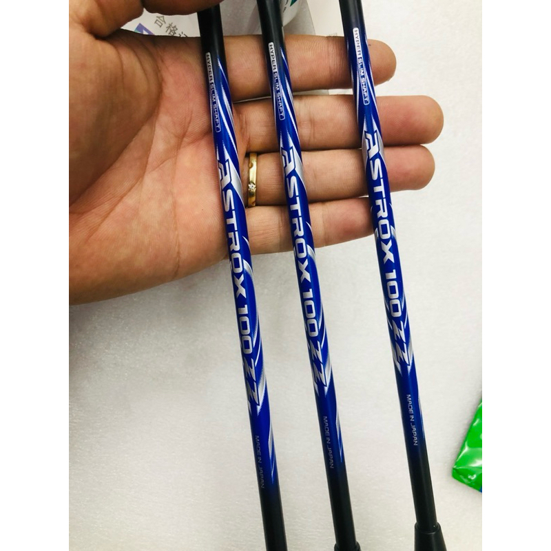 Vợt cầu lông yonex astrox100zz khung carbon siêu nhẹ