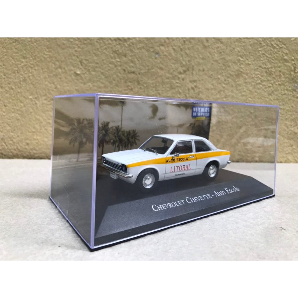 Mô hình xe ô tô cổ Renault Celtaquatre - 1:43