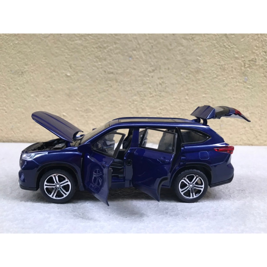 Mô hình xe Toyota highlander 2024 - 1:32