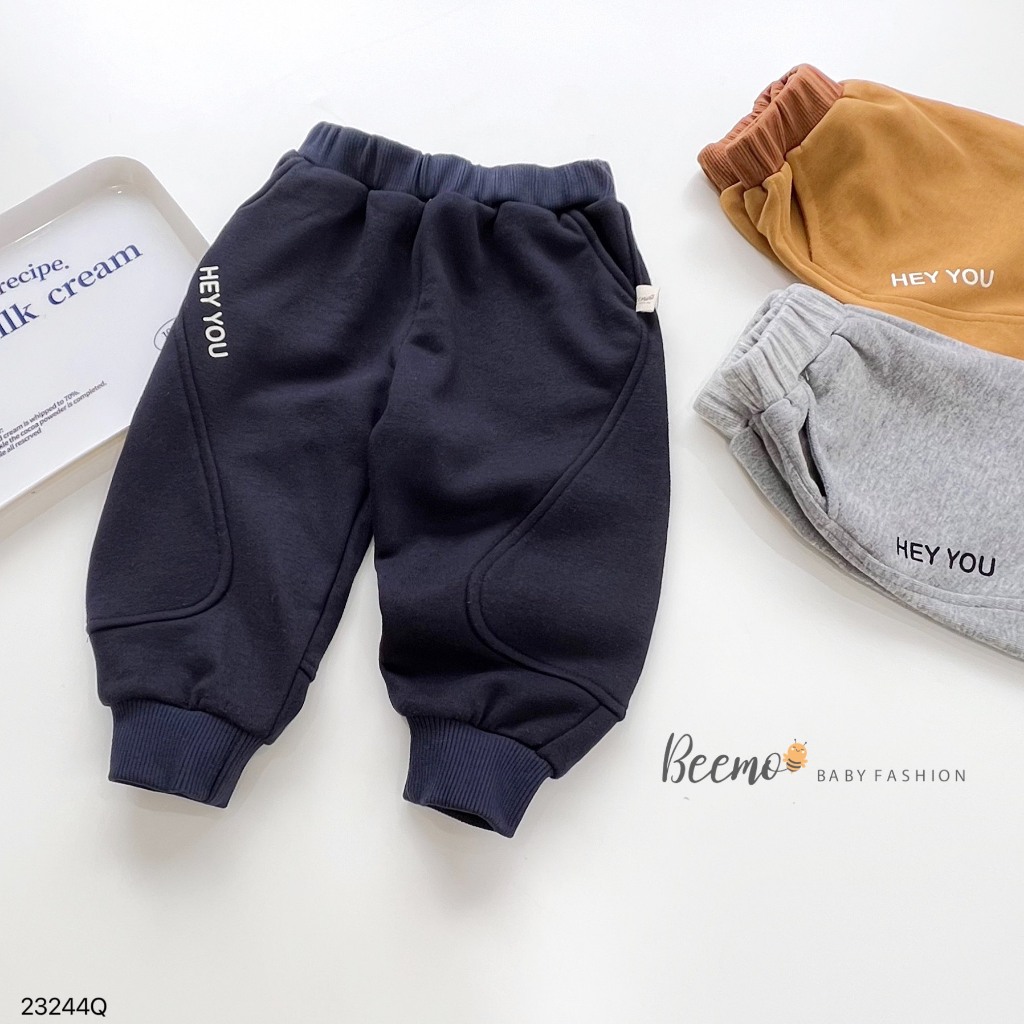 Quần dài Beemo jogger da cá in chữ bên hông phối gân cho bé trai mặc đi chơi, đi học từ 1 - 7 tuổi 23244QHD