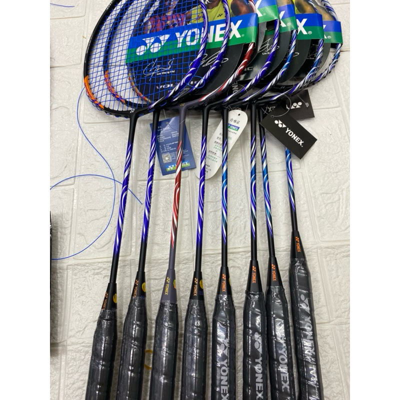 Vợt cầu lông Yonex 100zz khung carbon siêu nhẹ