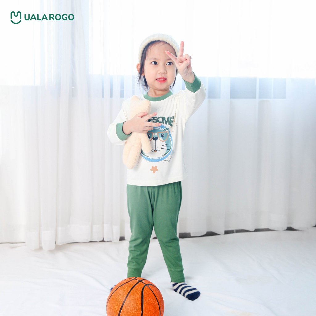 Bộ thu đông cho bé Ualarogo 1 - 5 tuổi vải Petit thoáng mát co giãn thấm hút mềm mại 2297