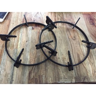 Combo 2 Chiếc Kiềng Bếp Gas Dương ,Thép không gỉ tráng men đen SOHO , Chu vi 18,6cm, Cao 4cm, 05 chân ( +- 0,1mm)