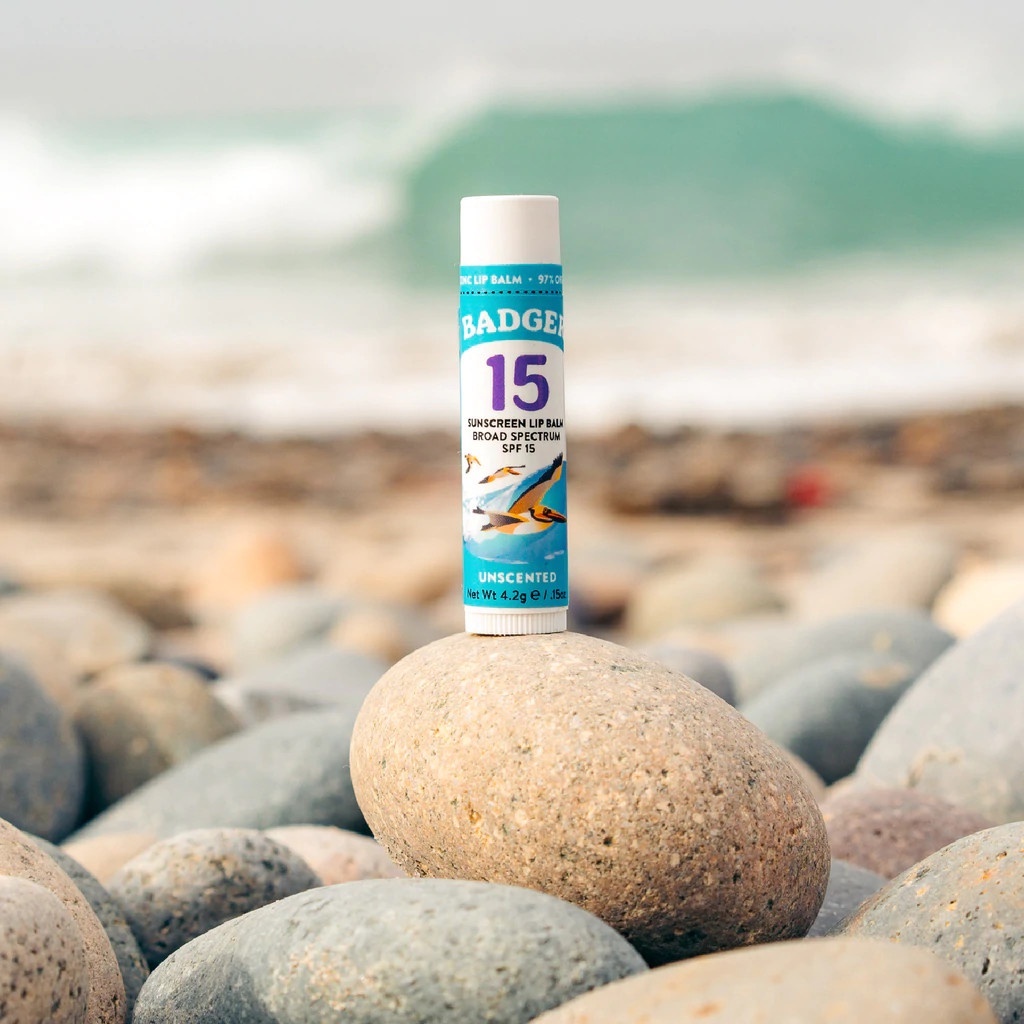 Son Dưỡng Môi Chống Nắng Thành Phần Hữu Cơ Lành Tính BADGER Mineral Sunscreen Lip Balm SPF 15 An Toàn Mẹ Bầu Em Bé