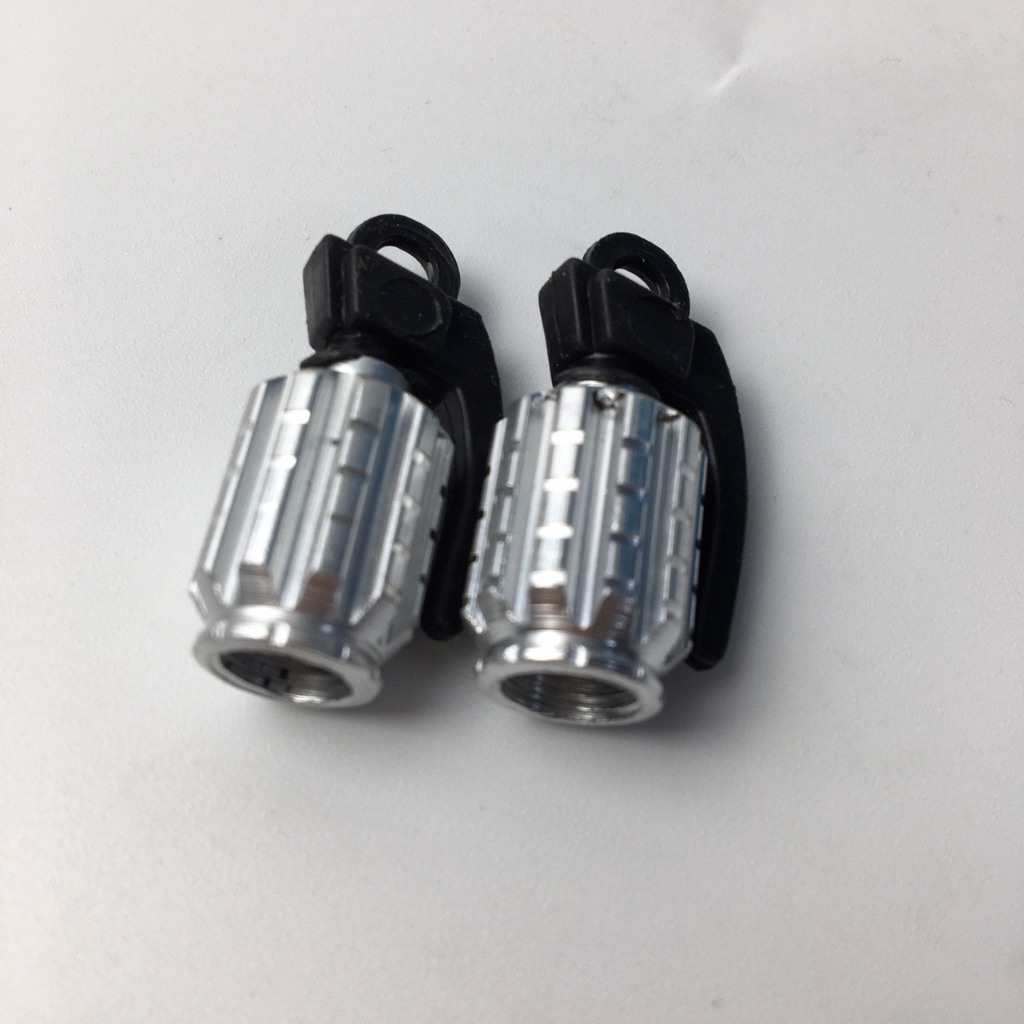 1 Đôi ốc chân van xe máy độ xe siêu chất  - G8