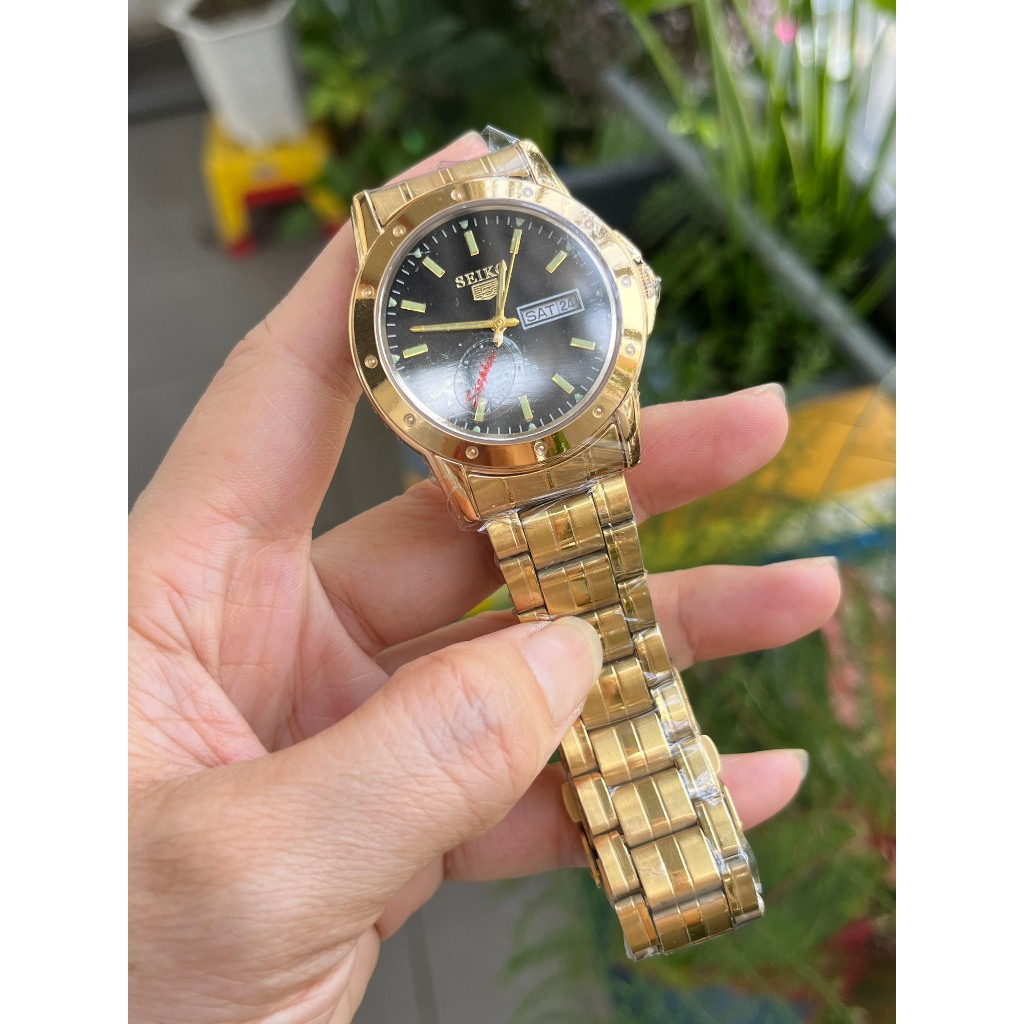 ĐỒNG HỒ NAM HÀNG TRƯNG BÀY