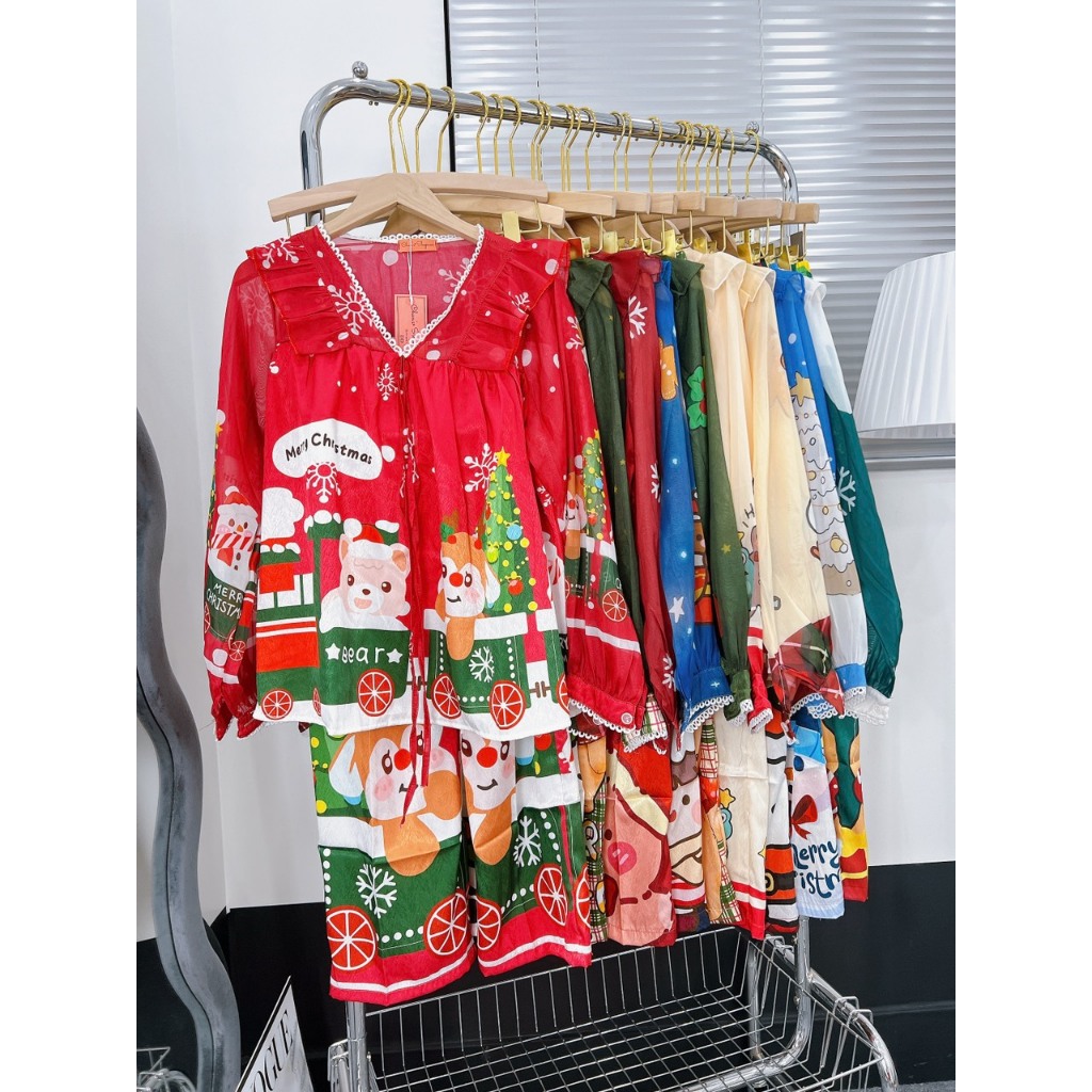 Đồ bộ Noel nữ mặc nhà áo tay dài quần dài chất lụa xước phối voan Freesize 40-60kg - Chun's sleepwear