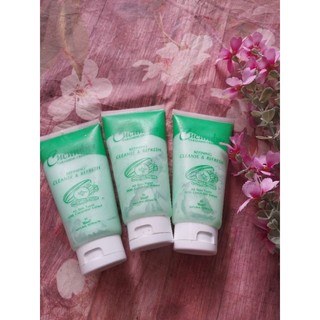 com bo 3 típ rửa mặt đầy mới