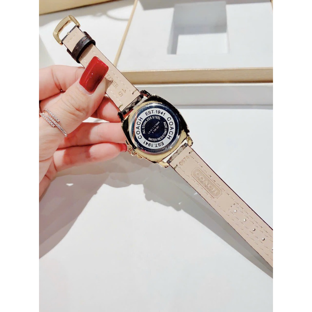 Đồng Hồ Nữ Coach Boyfriend Đính Đá , Dây Da Họa Tiết Viền Đỏ , Size 35mm