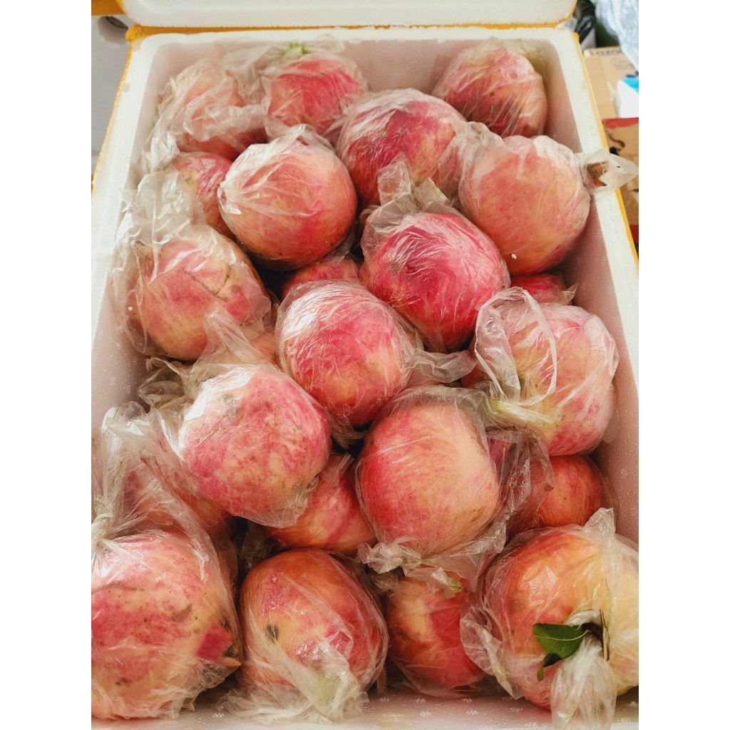 1 Thùng lựu ruột hồng ngọt cả thùng 13 kg