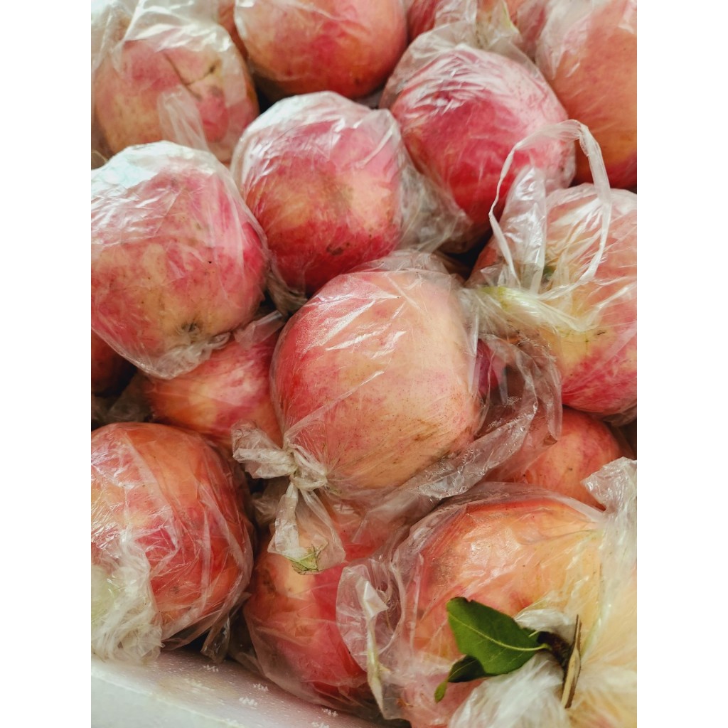 1 Thùng lựu ruột hồng ngọt cả thùng 13 kg