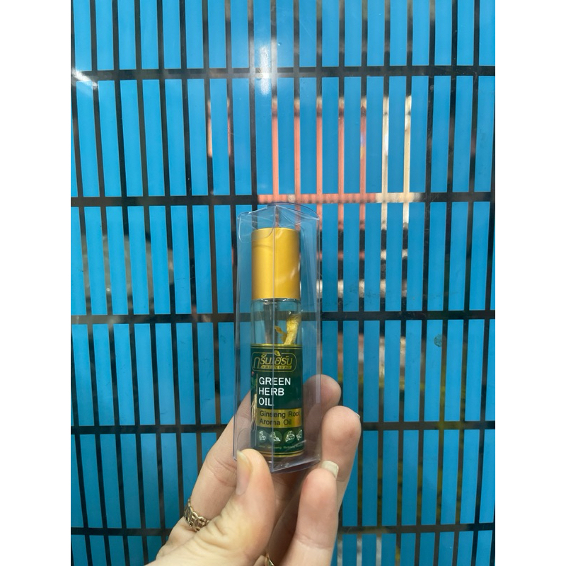 Dầu lăn nhân sâm thảo Dược Thái Lan 8ml - Ginseng Green Herb Oil - LQC18