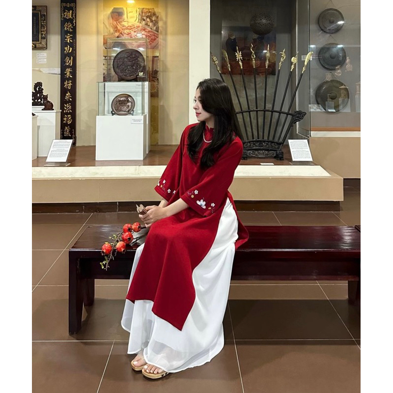 Áo dài “MẪN NGHI” - Set áo dài đỏ nhung lì thêu hoa cổ tàu mix chân váy voan tơ trắng
