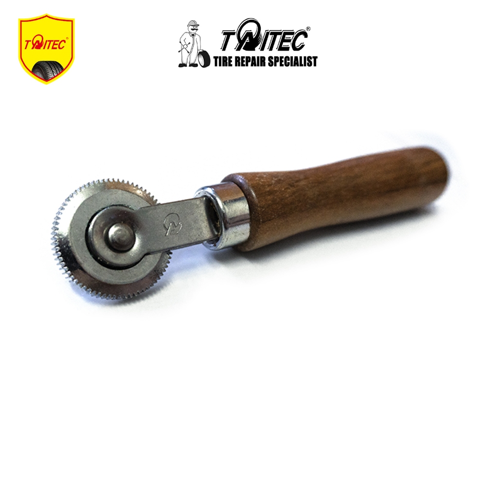 Con lăn, tay lăn miếng vá săm lốp, lỗ thủng lốp xe hơi, xe tải tay cầm bằng gỗ tiện lợi