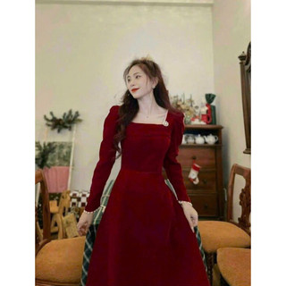 Đầm nhung nữ