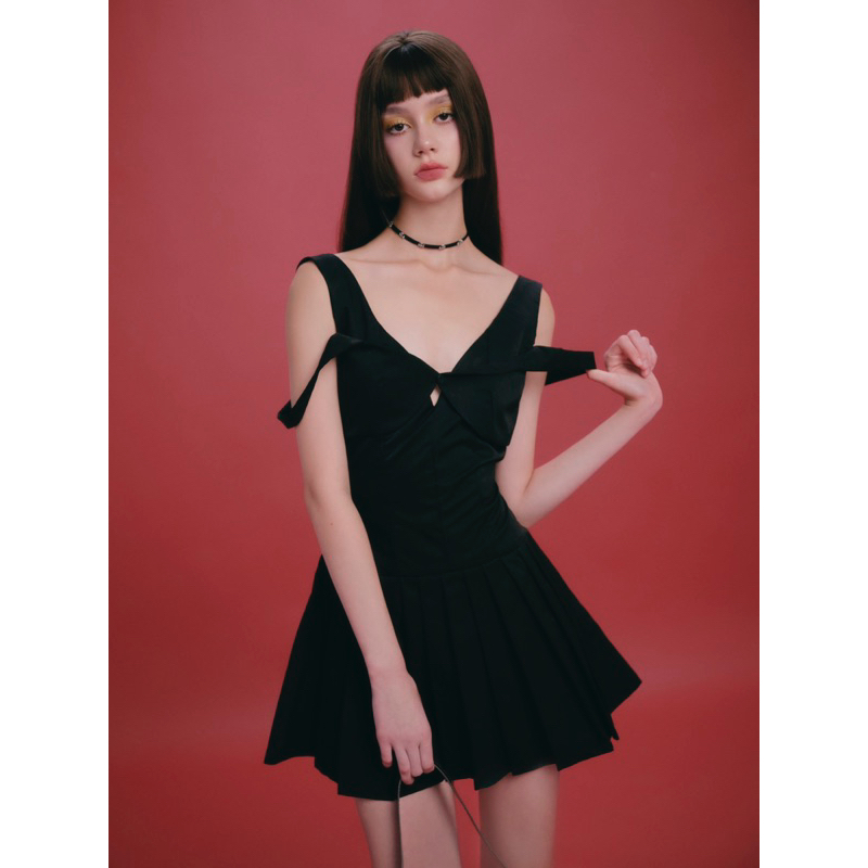 Doona Dress - Đầm sát cánh Remmus cho nữ