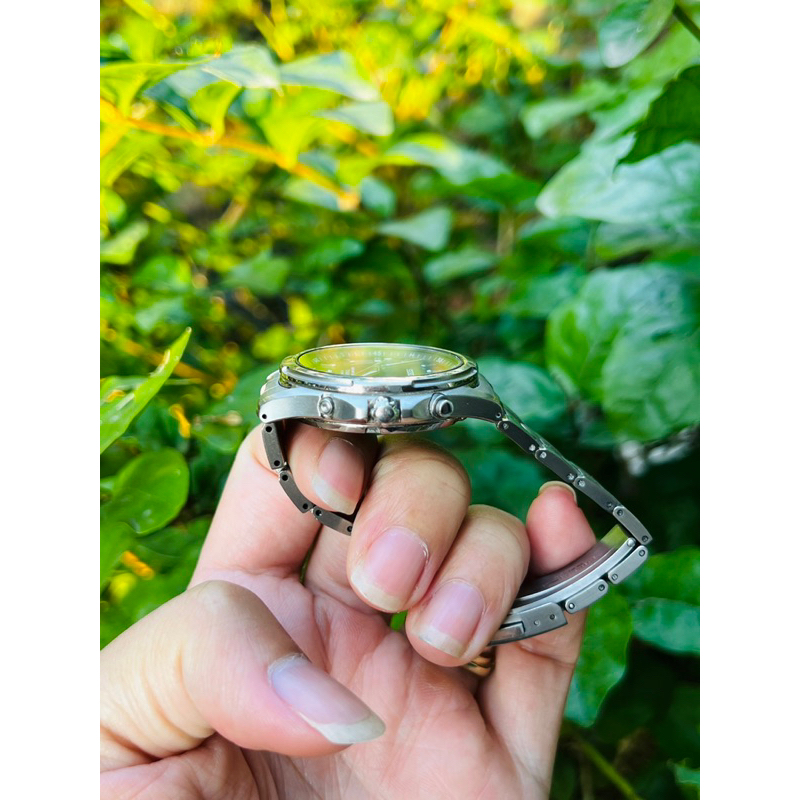 Đồng hồ Nam Seiko Solar Radio Control Titanium đúc nguyên khối