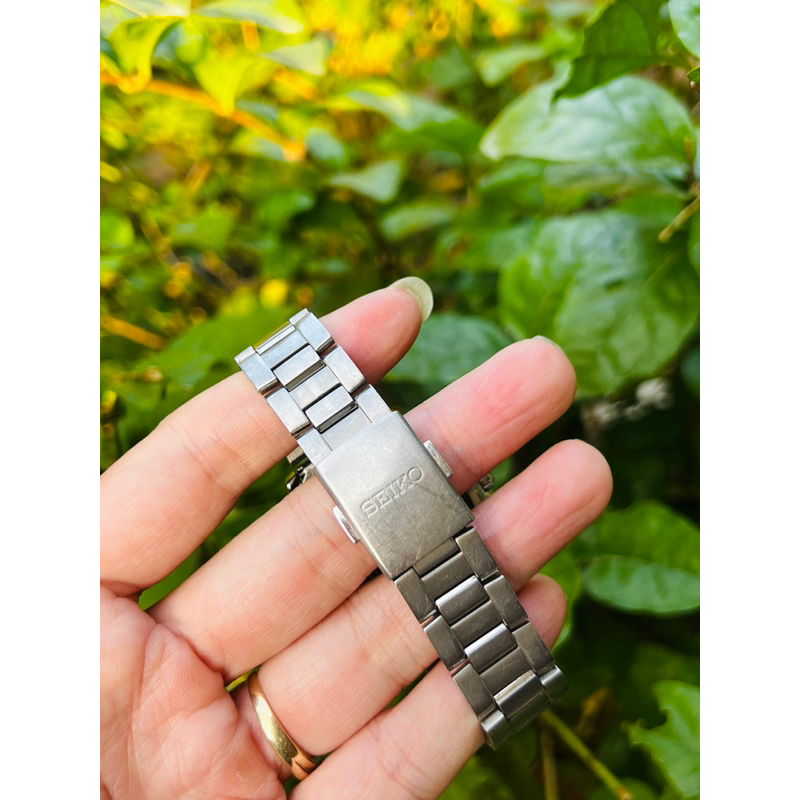 Đồng hồ Nam Seiko Solar Radio Control Titanium đúc nguyên khối
