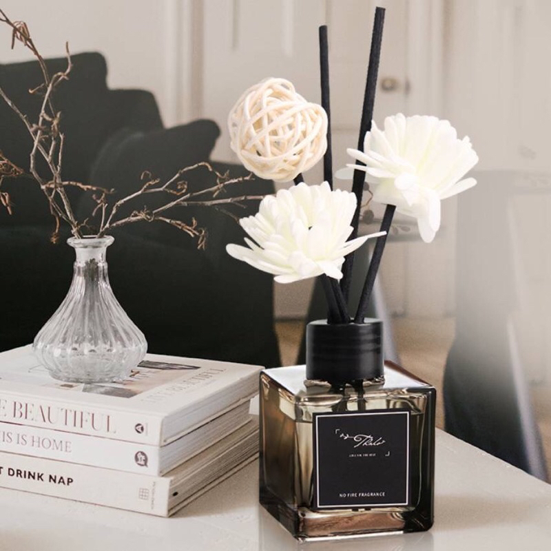 Nước hoa để phòng trang trí phòng